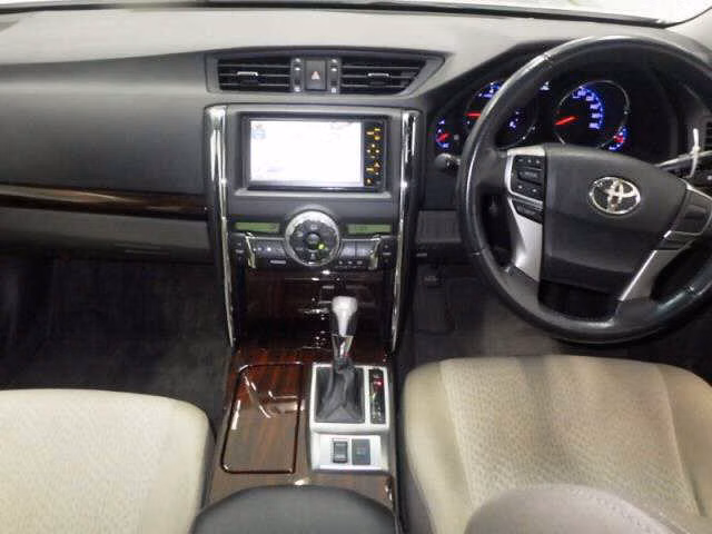 TOYOTA MARK X