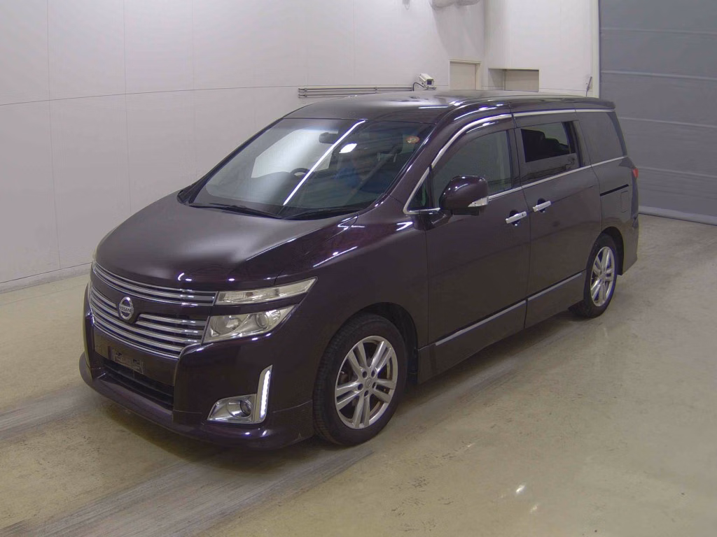 NISSAN ELGRAND