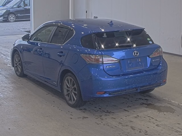 Lexus CT200h