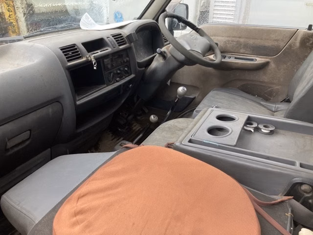 Nissan Vanette