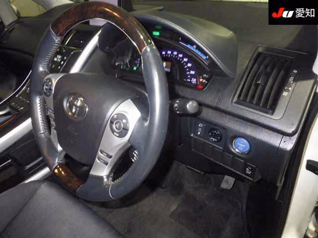 TOYOTA SAI