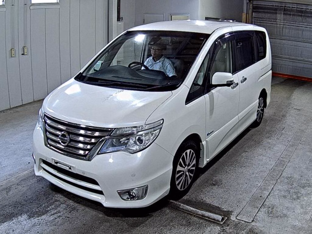 NISSAN SERENA