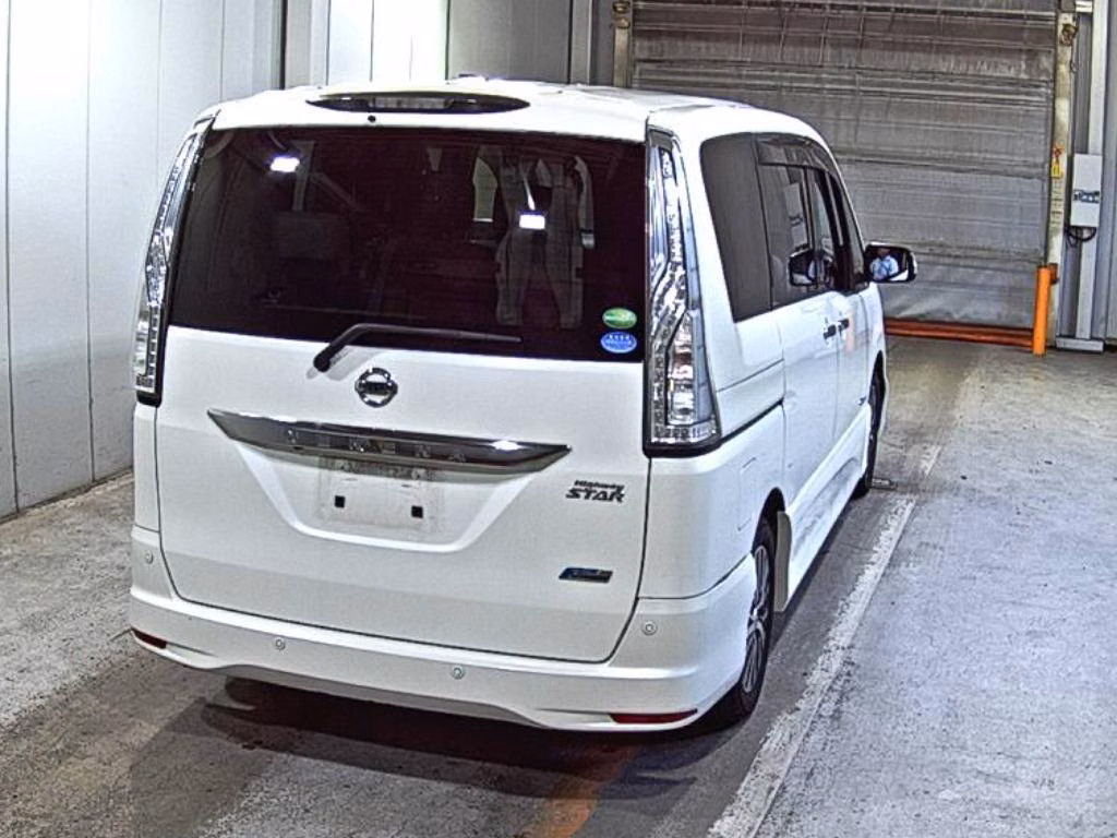 NISSAN SERENA