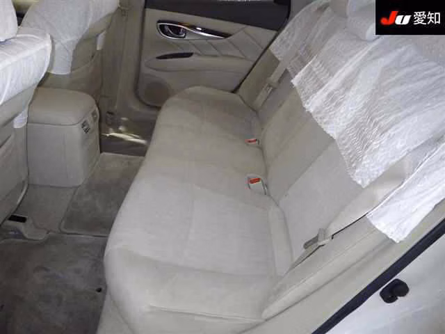 NISSAN FUGA