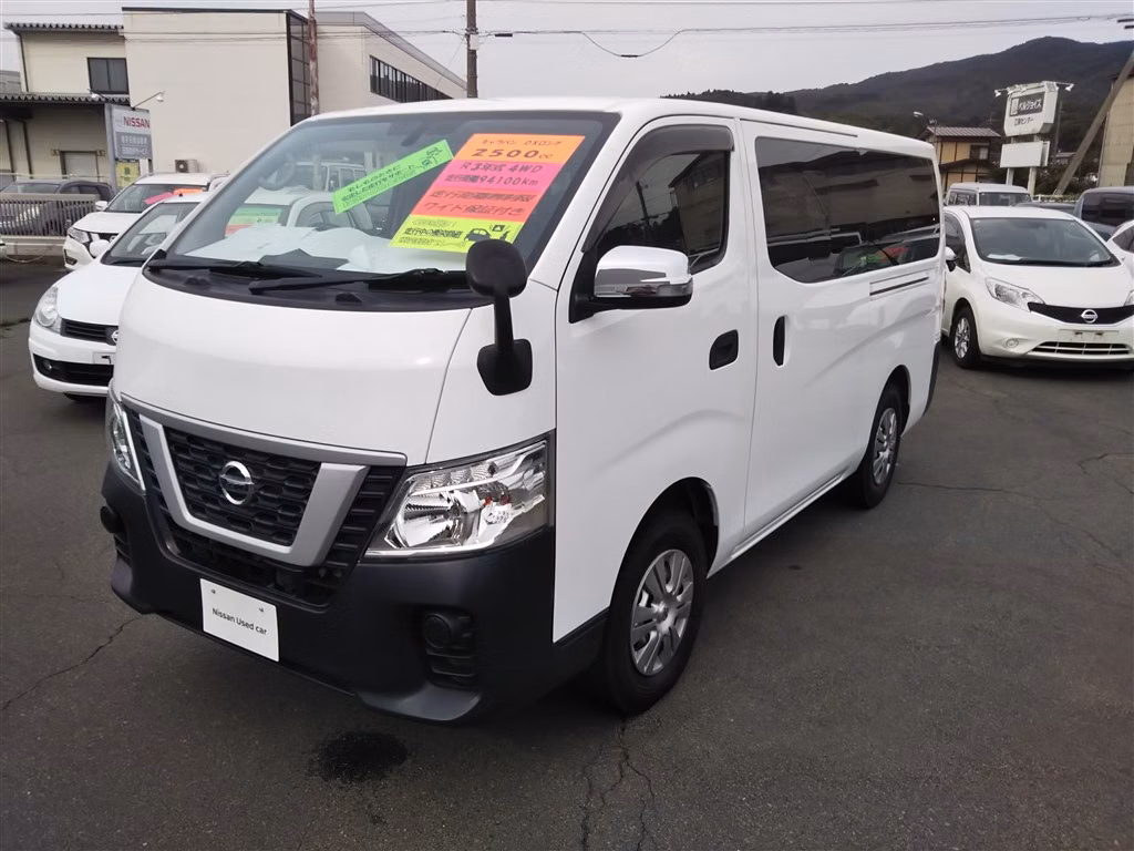 NISSAN NV350 CARAVAN
