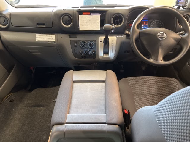 NISSAN NV350 CARAVAN