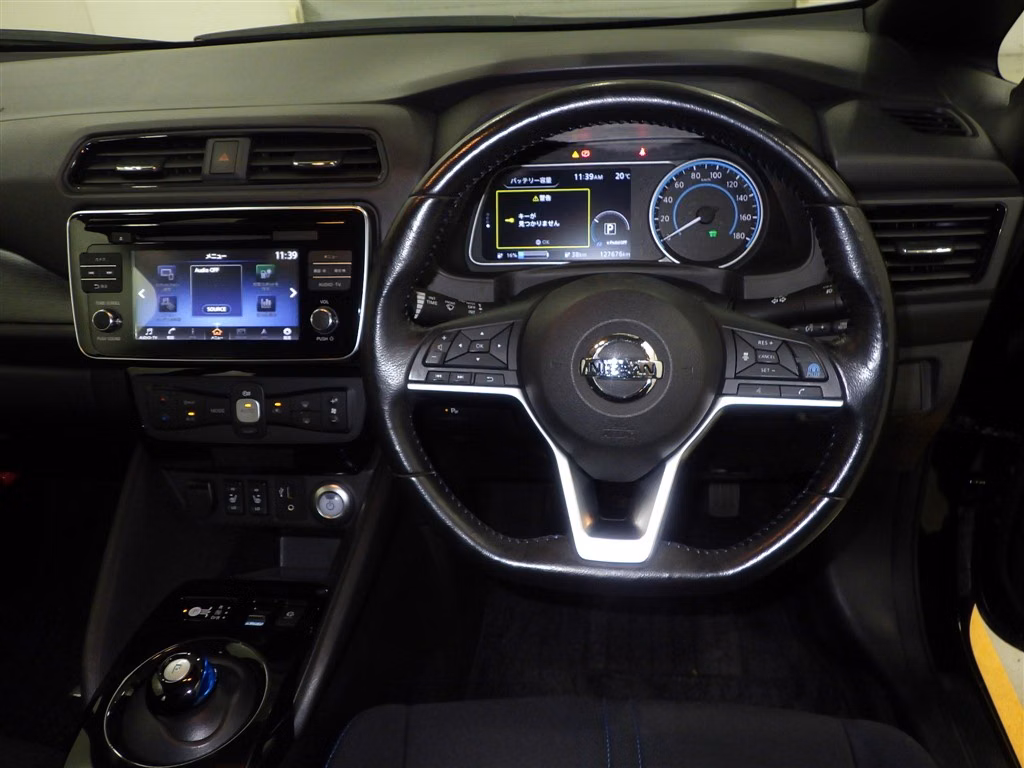 NISSAN LEAF