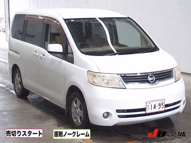 NISSAN SERENA