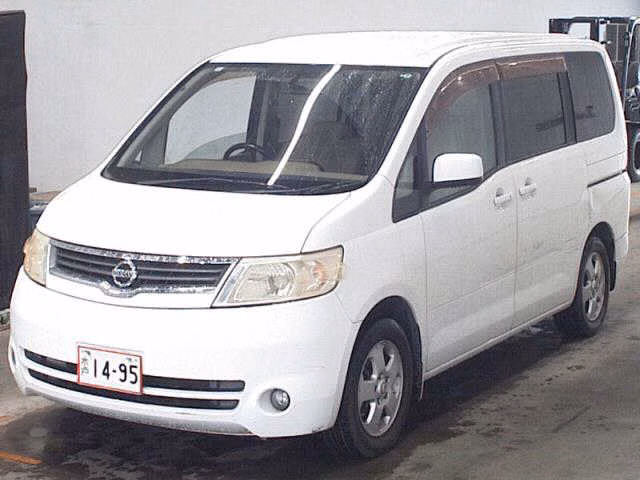 NISSAN SERENA