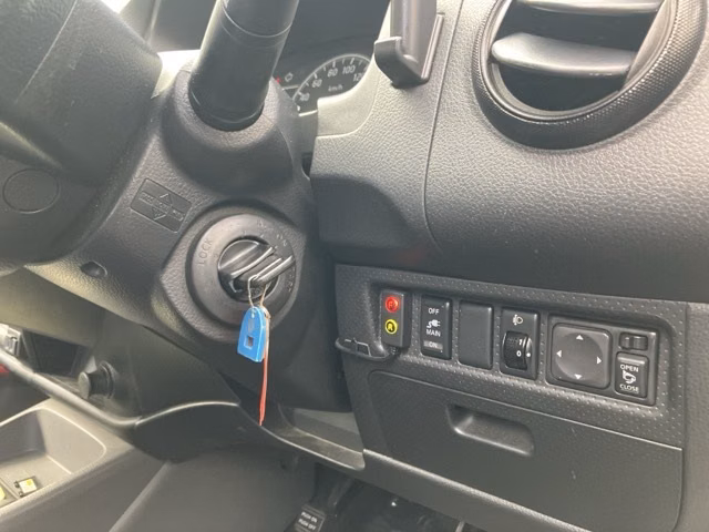 Nissan AD