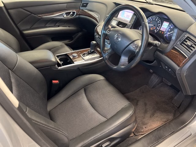 Nissan Fuga