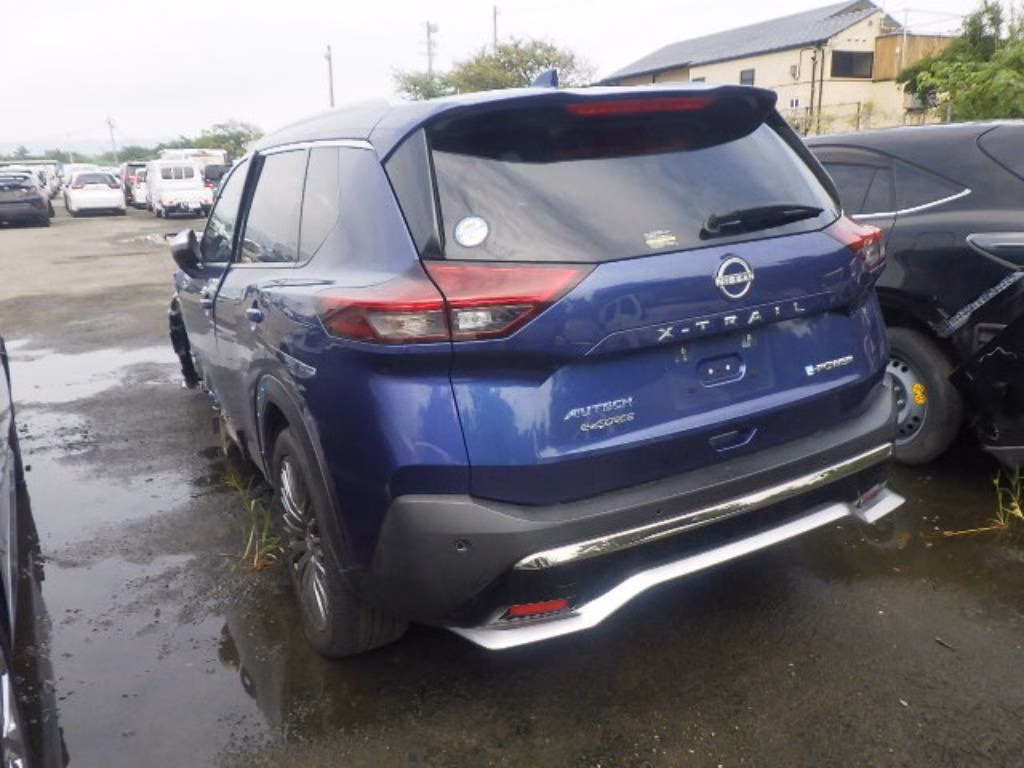 NISSAN X-TRAIL