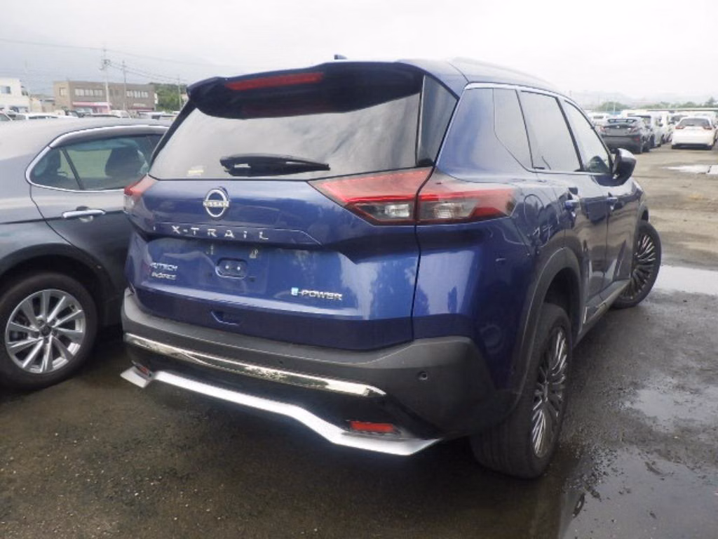 NISSAN X-TRAIL