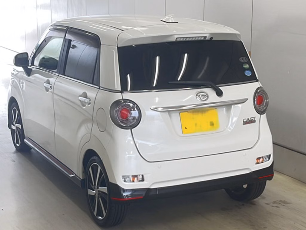 Daihatsu Cast