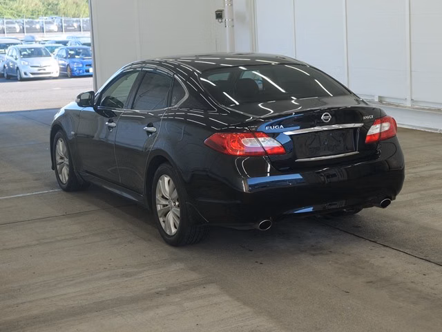 Nissan Fuga