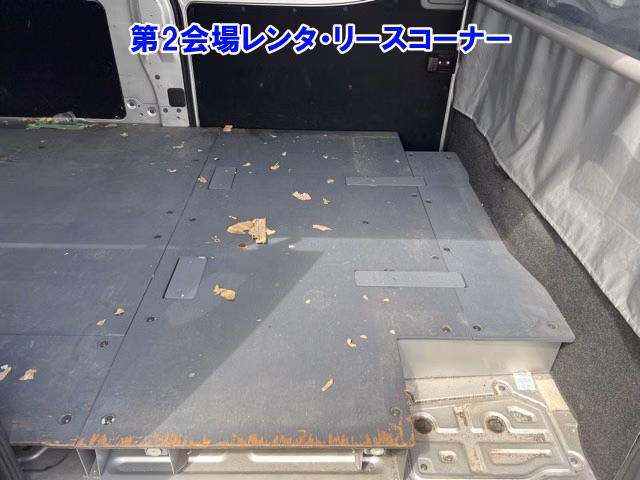 NISSAN NV350 CARAVAN