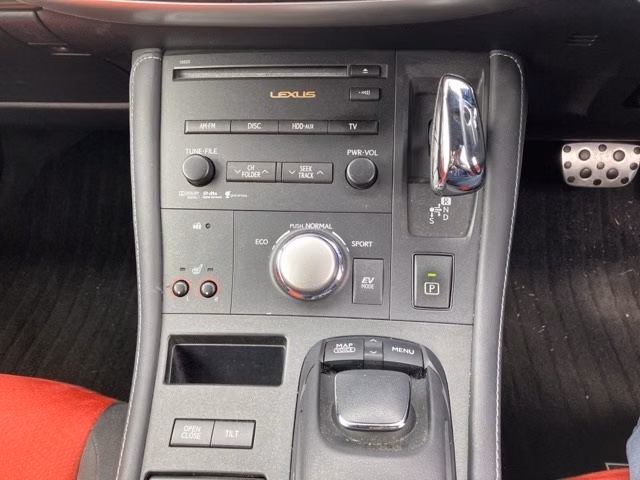 Lexus CT200h