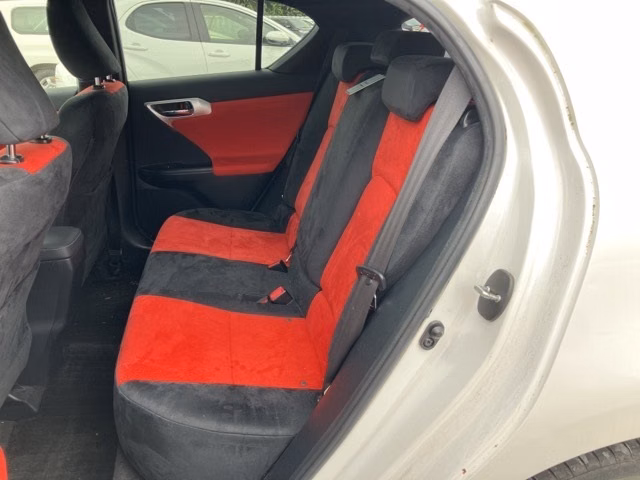 Lexus CT200h