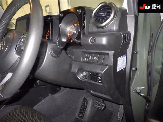 SUZUKI JIMNY SIERRA