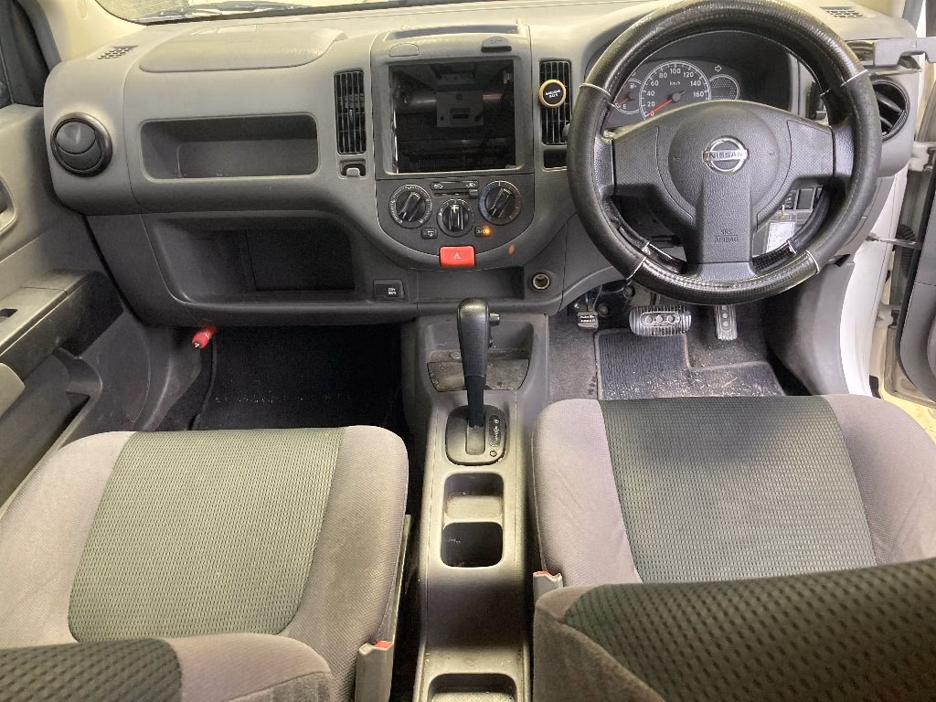 Nissan AD