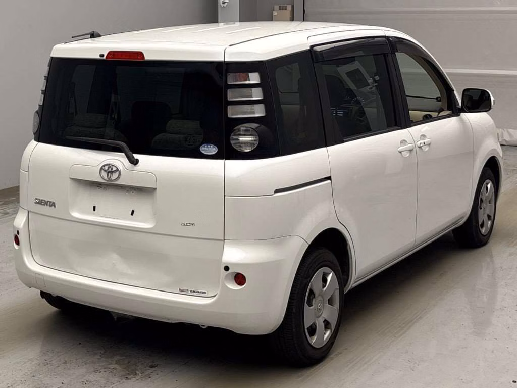 TOYOTA SIENTA