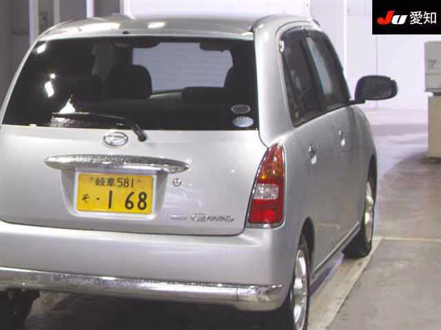 Daihatsu Mira Gino