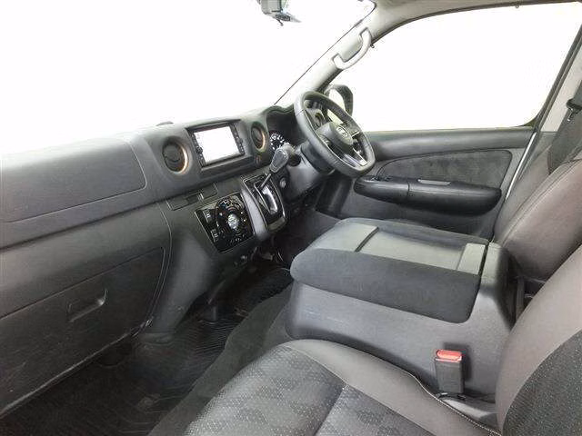 NISSAN CARAVAN