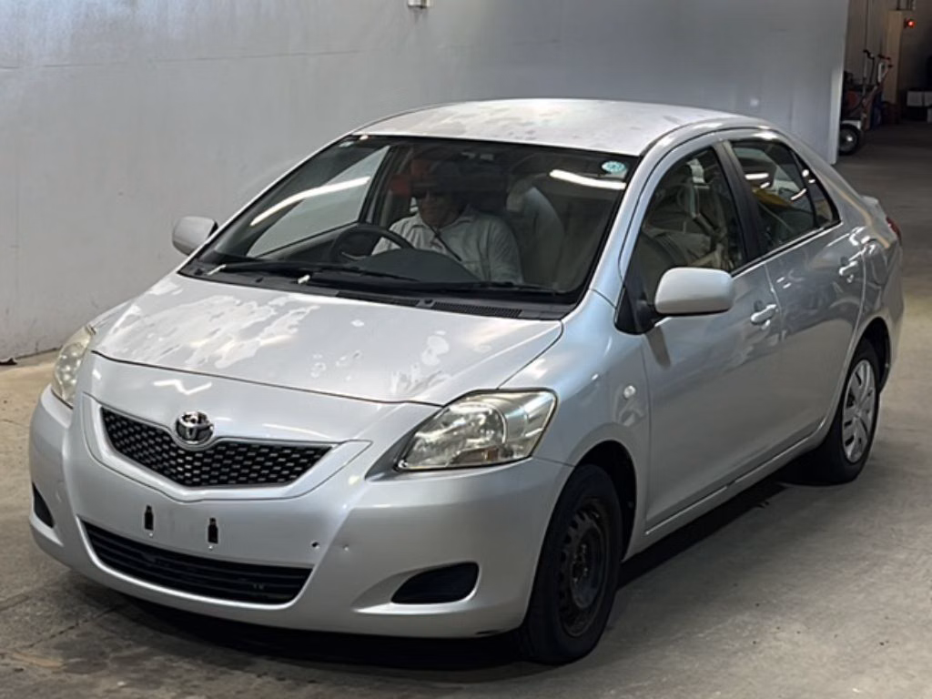 TOYOTA BELTA