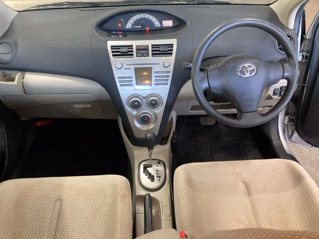 TOYOTA BELTA