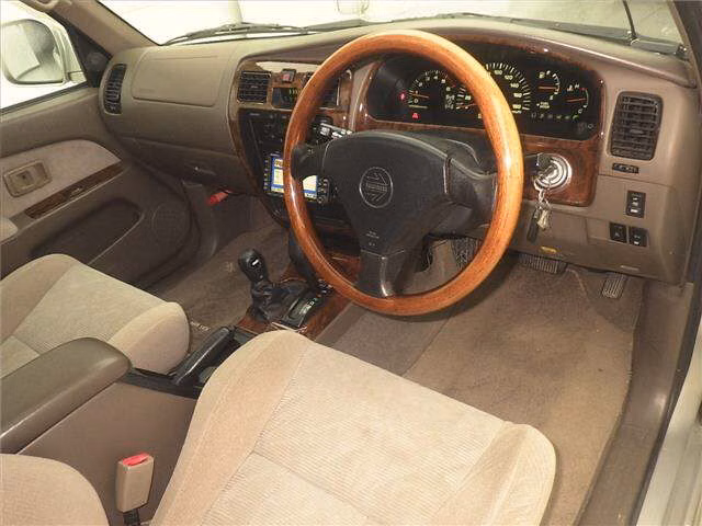 TOYOTA HILUX SURF