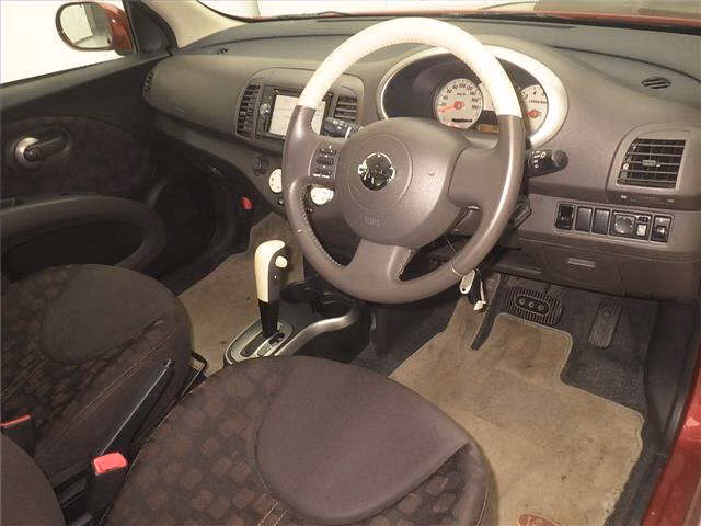Mitsuoka Viewt