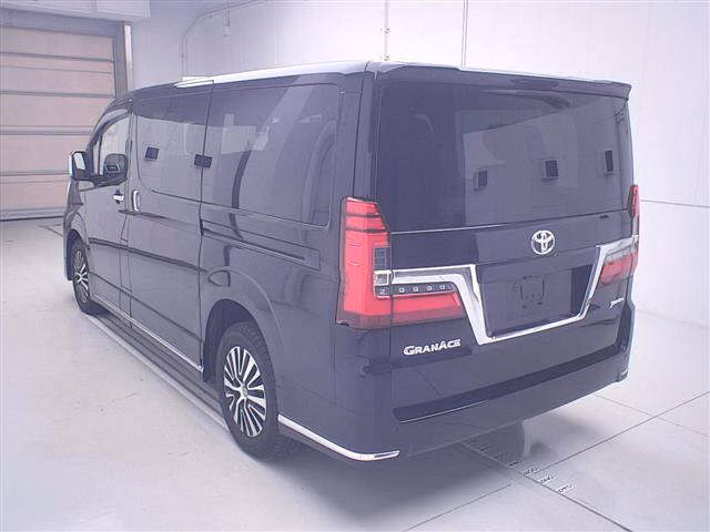 TOYOTA GRANACE