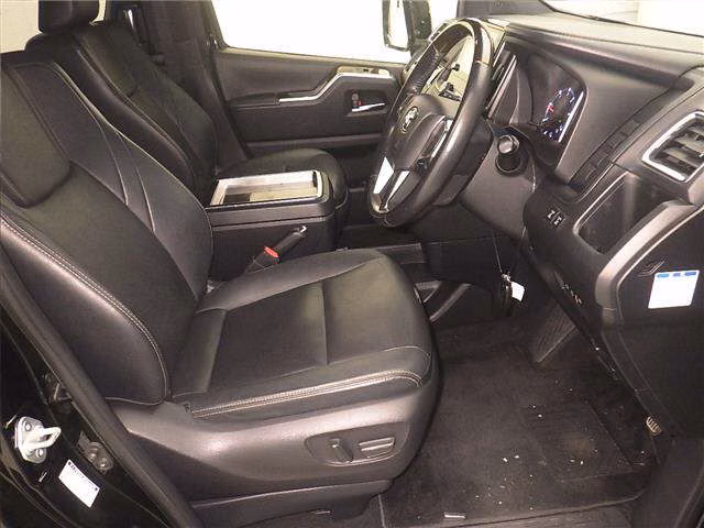 TOYOTA GRANACE