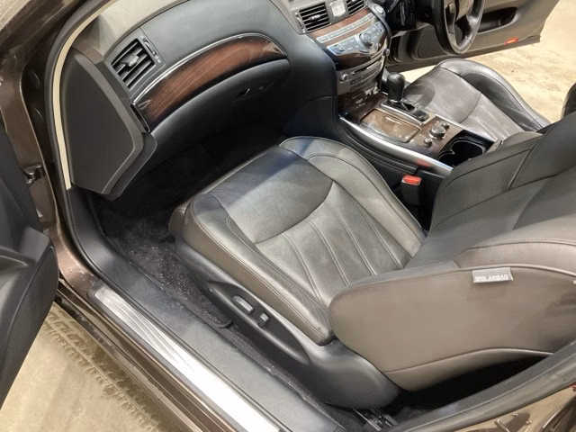 Nissan Fuga