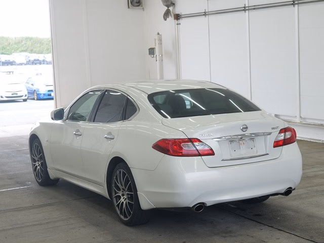 Nissan Fuga