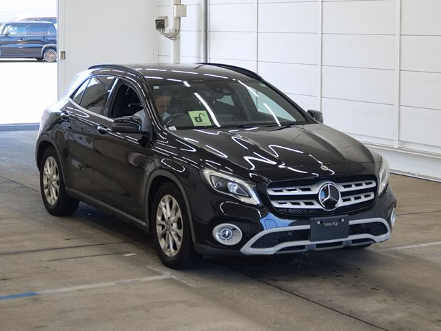 Mercedes-Benz GLA-Class