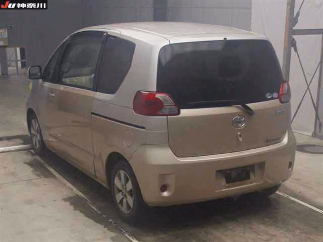 TOYOTA PORTE