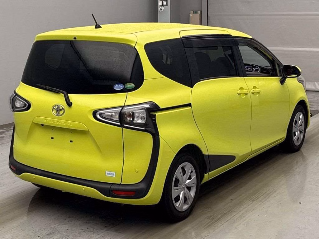 TOYOTA SIENTA