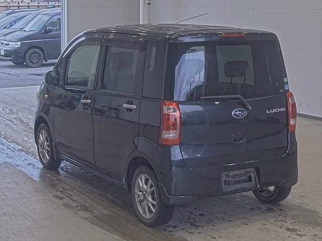 Subaru Lucra