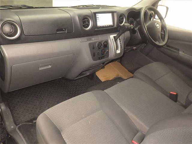 NISSAN NV350 CARAVAN