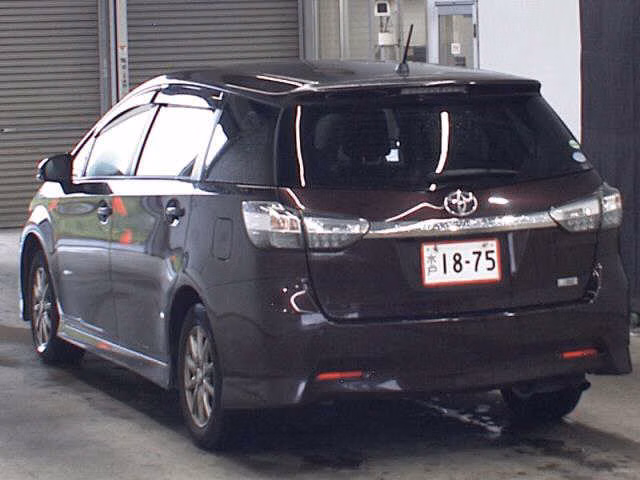 TOYOTA WISH