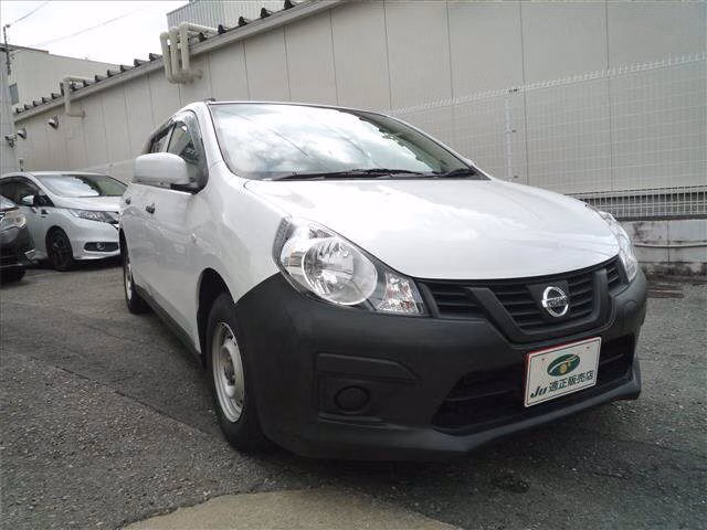 Nissan AD