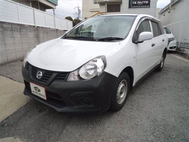 Nissan AD