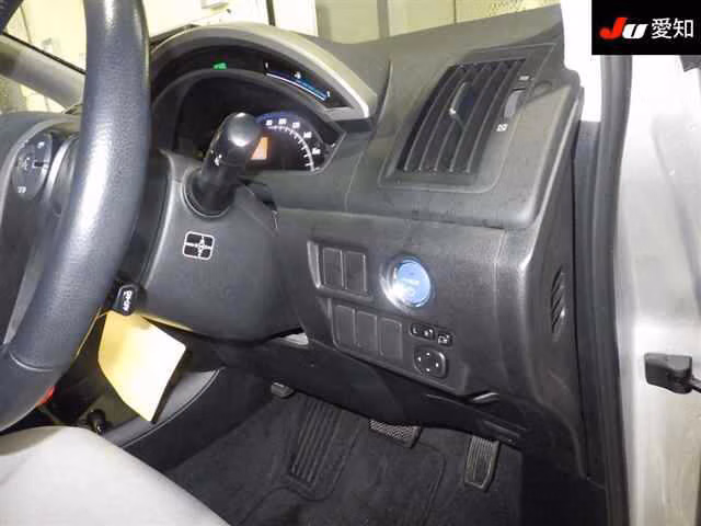 TOYOTA SAI