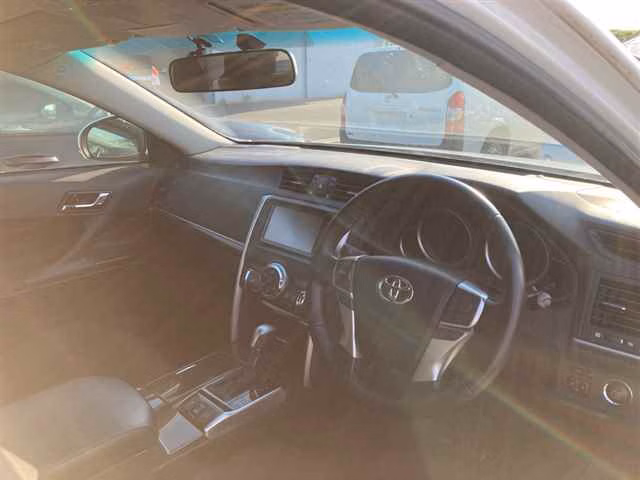 TOYOTA MARK X