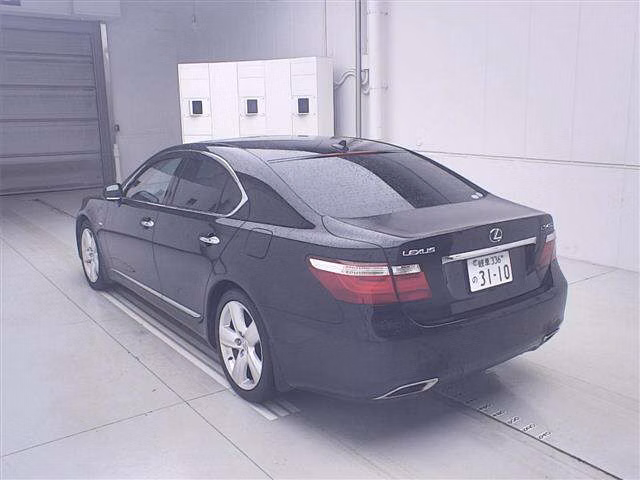 Lexus LS460
