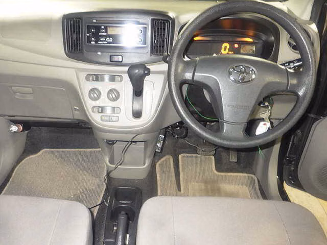 TOYOTA PIXIS EPOCH