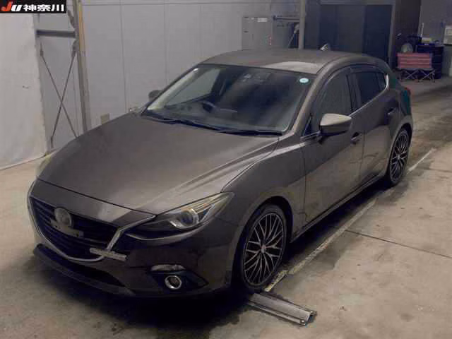 MAZDA AXELA