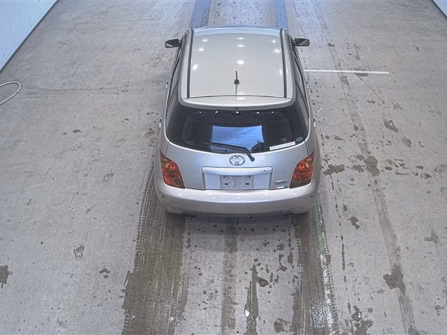 TOYOTA IST