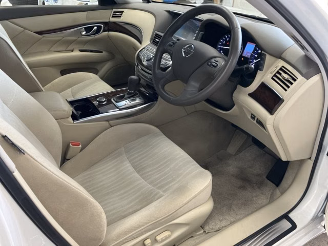 Nissan Fuga